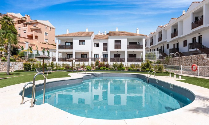Mijas Chalet De Esquí | El Sembrador | Casa adosada con piscina en Mijas