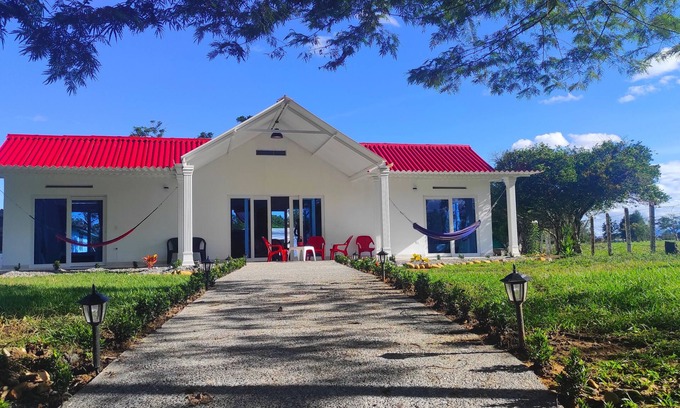 Acacias Casa | Casa campestre el venado localizada en los llanos orientales de Colombia