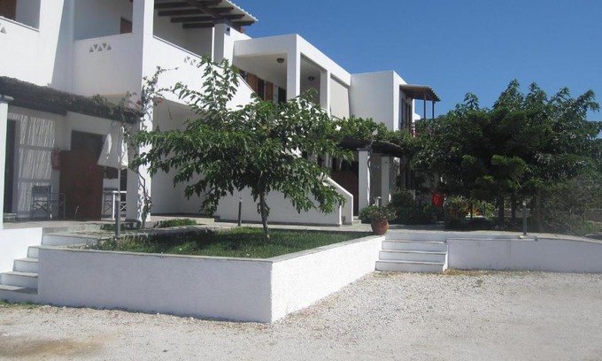 Skiros Apartamento | Eleana Studios