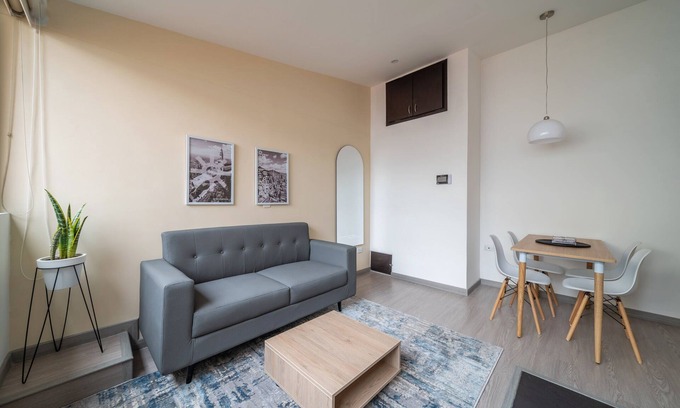 Financial District Apartamento | Elegance in the Heart of Chapinero
