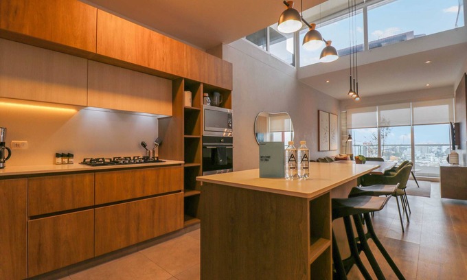 San Antonio Apartamento | Elegant 3BR Duplex PH with Ocean View in Miraflores