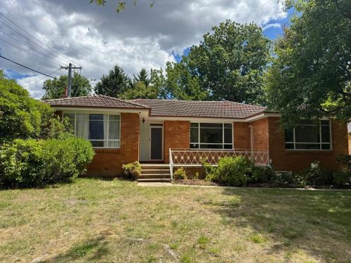 Red Hill Casa | Elegant 4BR Home in Red Hill