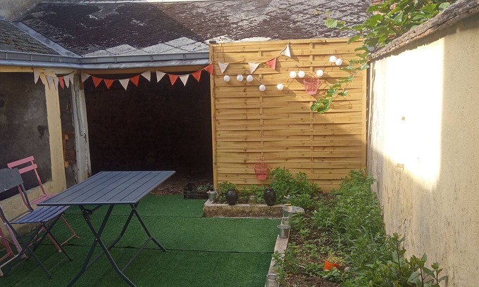 Chateaudun Cabaña | Elegante y acogedora casa para 4 en el corazón de Châteaudun, cerca de puntos turísticos.