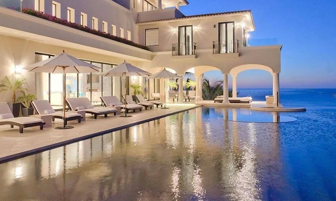 Chulavista Villa | Villa elegante de ocho dormitorios