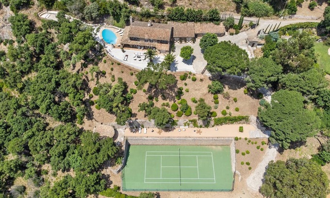 La Garde-Freinet Casa | Elegant Provencal country house