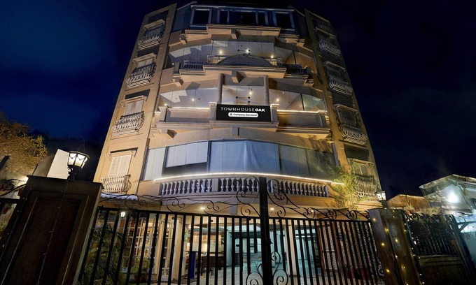 Bullawala Casa | Elegant Stays With Rooftop Restro and Hill View