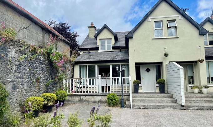 Birr Casa | Elegante casa adosada del histórico castillo Birr Demense