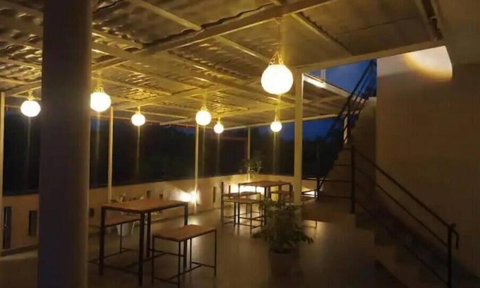 Kamburugamuwa Casa | Elegant Twin Oasis