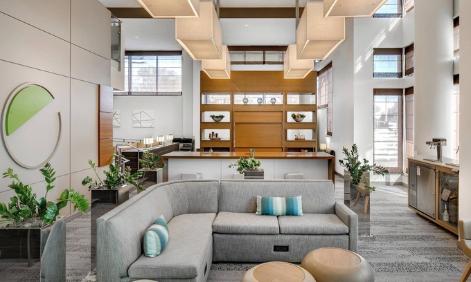 Midtown Crossing Hotel | Element Omaha Midtown Crossing