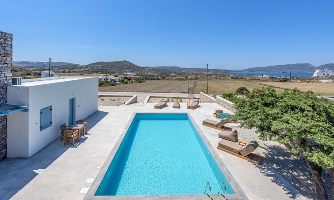 Milos Casa | Elements of Milos