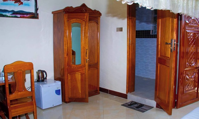 Bwera Hotel | ELITE PEAK HOTEL