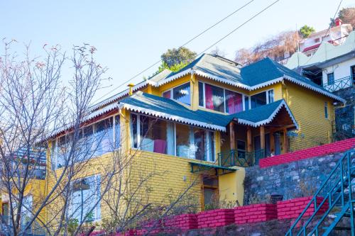 Kaul Villa | ELIVAAS Mystwood 3 BHK Hilltop Retreat