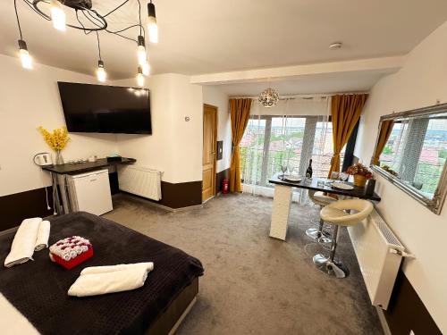 Craiova Apartamento | Elixir Central Studio with Balcony & Panoramic View