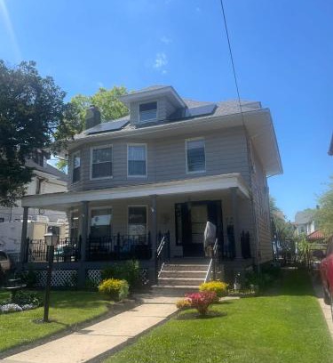 Elizabeth Casa | Elizabeth New Jersey bedroom -Newark Airport -New York City