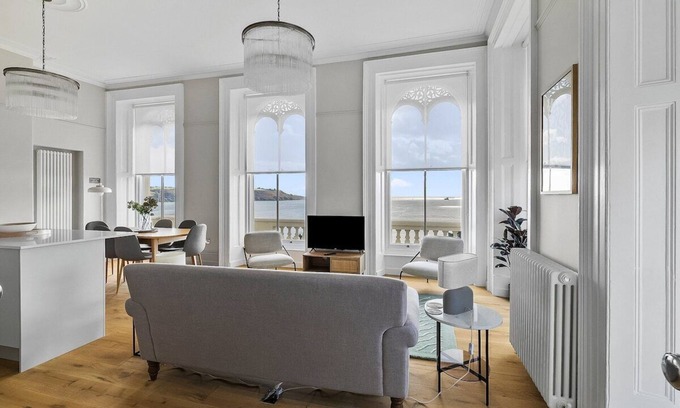 Plymouth Casa | Elliott Terrace by Pureserviced.