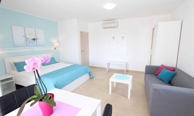 Rovinj Apartamento | Estudio Emanuel / EMANUEL Estudio con balcón 2