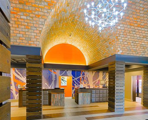 Montbello Hotel | Embassy Suites by Hilton Denver Central Park