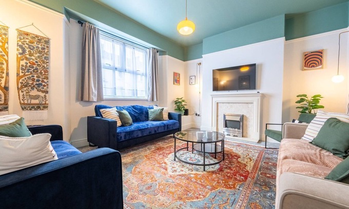 Newport Casa | Emerald House by Tŷ SA