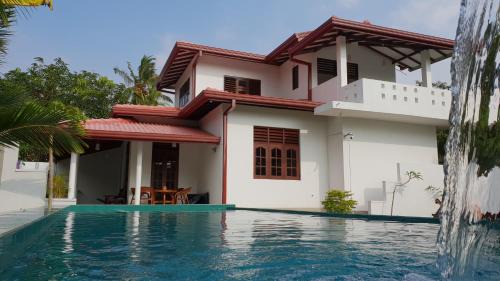 Wadduwa Cama Y Desayuno | Emildale Villa