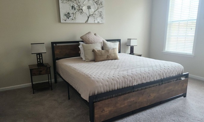 Collierville Apartamento | Emma-Blue - 2 Bedrooms, 2 Bath, Garage and Pool