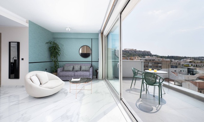 Monastiraki Hotel | Enattica Suites