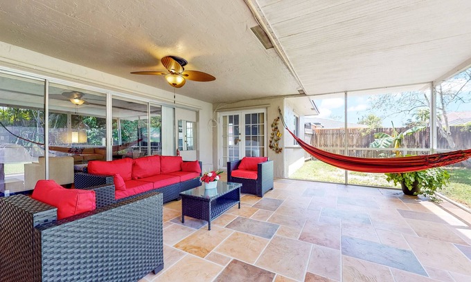 Survey Creek Casa | Enclosed Yard, Covered Porch, & Foosball - Dogs ok