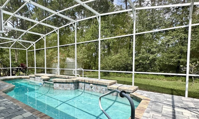 Palm Coast Casa | Endless Summer Pool Home | Close To Golf Course & Flagler Beach | Heated Pool | Palm Coast | Dog