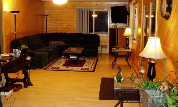 Cooke City-Silver Gate Apartamento | Disfrute de unas vacaciones de montaña en la hermosa ciudad de Cooke, Montana