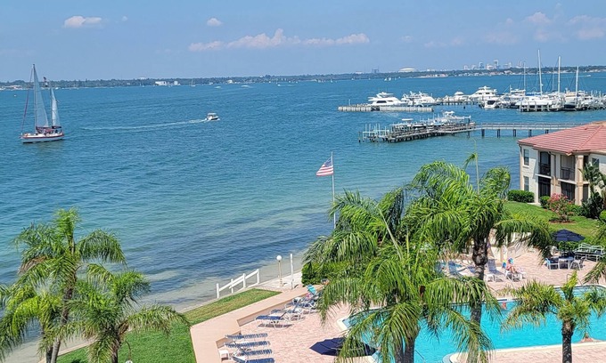 Casa del Mar Condominio | Enjoy A Piece Of Paradise! Beautiful water view from this light, bright condo