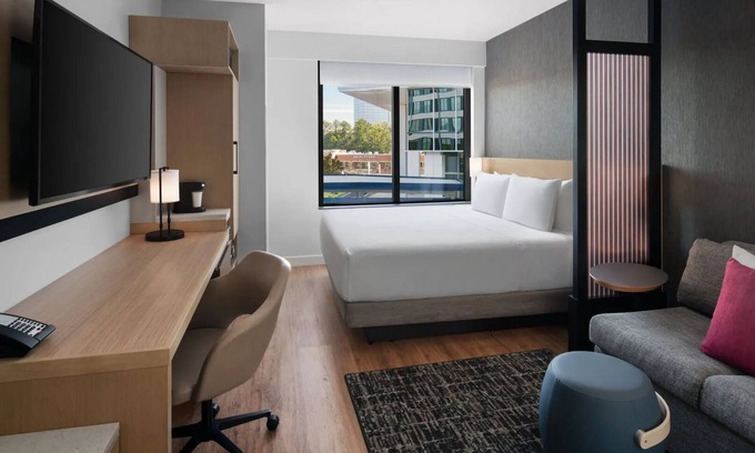 Dunwoody Hotel | Enjoy Free Breakfast and Bring Your Pet — Close to Malls and Parks