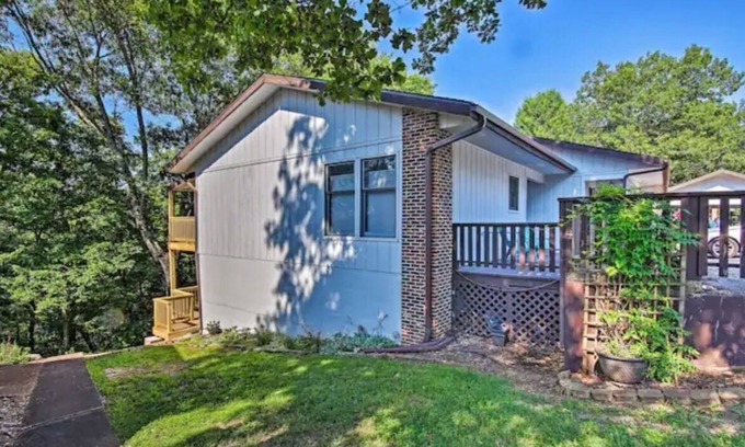 Bella Vista Casa | Enjoy Sunsets at 4BR retreat - family sized Golf Bike Hike Swim or Pickleball