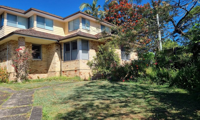 Seaforth Apartamento | Enjoy Sydney's Northern Beaches. Unique district views, classic home, sleeps 5
