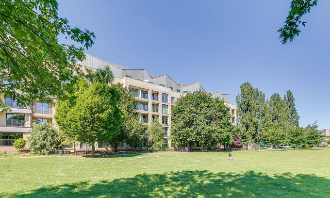 Kilburn Apartamento | Entire Central 3 bedroom Apt/en-suite with a View.