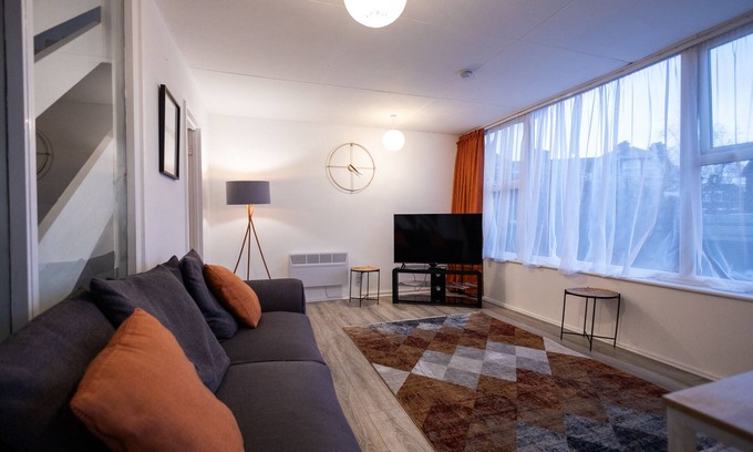 Felixstowe Apartamento | Apartamento-Superior-Baño en la habitacion-Balcón-Undercliff F16