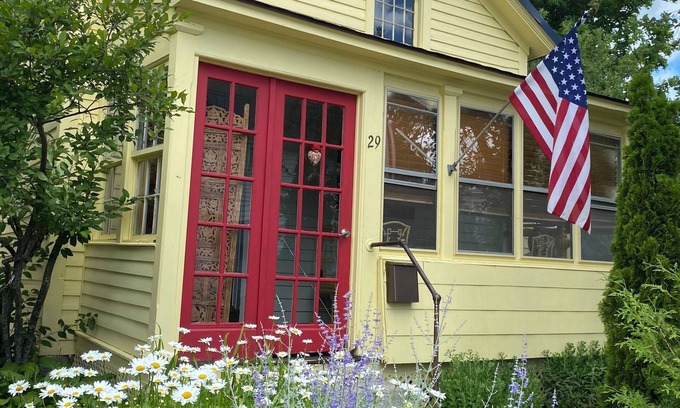 Dalton Cabaña | Entire home in Dalton, Massachusetts, United States