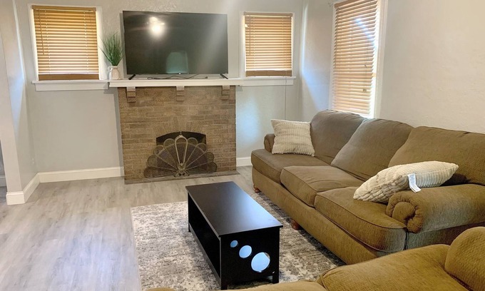 University City Casa | Entire house for your trip