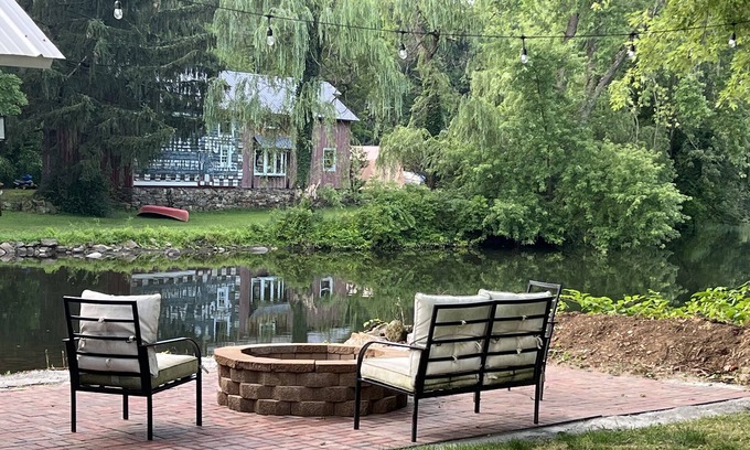 Califon Casa | Entire House on the River