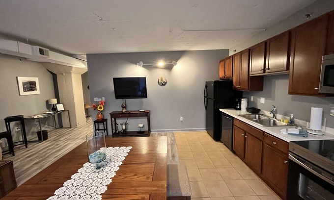 Sandusky Condominio | Entire spacious condo on the Water
