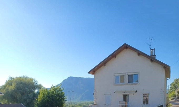 Chindrieux Casa | Entre lac & Montagne Maison Familiale Lumineuse Équipée Pour Famille et Animaux