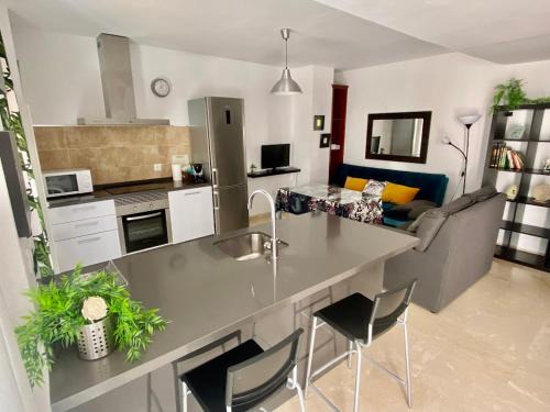La Trinidad-San Juan y Todos los Santos Apartamento | Entrenaranjos Calle Pérez de Castro