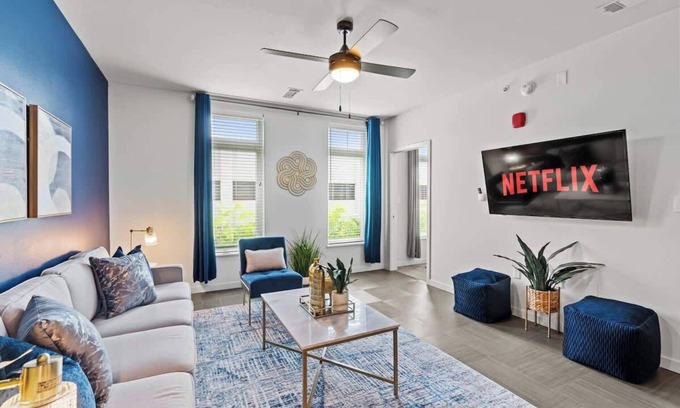 Rogers Condominio | Epic 1BR + Pool | Gym + Yoga | LCP Collection