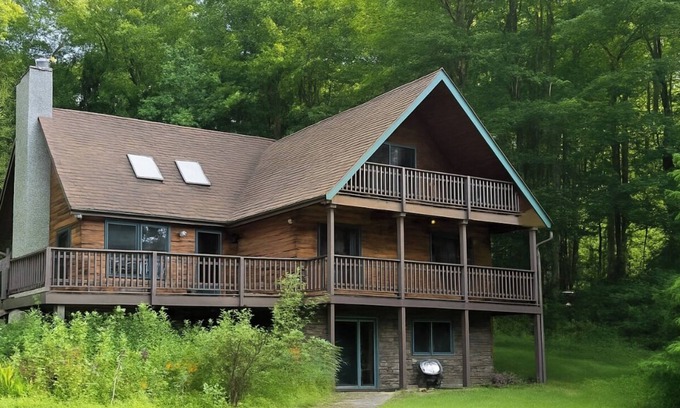 Pleasant Mount Cabaña | Equestrian House Suites