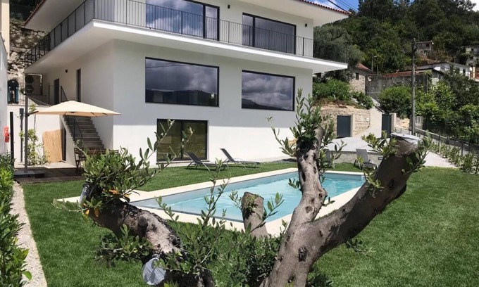 Guilhofrei Casa | ERMAL HOUSE - CASA