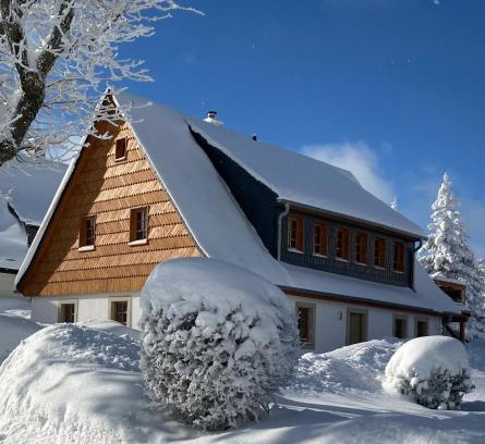 Georgenfeld Casa | Erzgebirgshaus Zirbenliebe