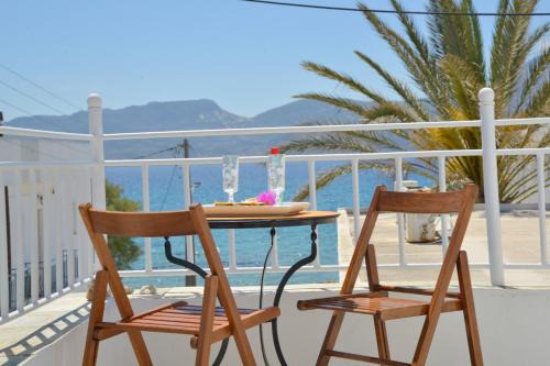 Adamas Apartamento | Esperos Seaside Suite in Adamas, Milos