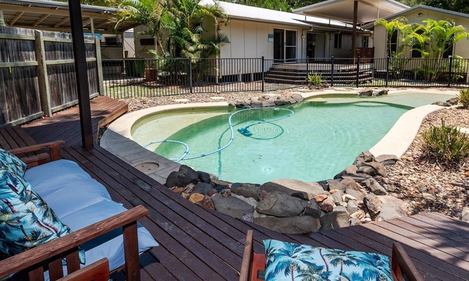 Rainbow Beach Casa | Esprit House - Rainbow Shores. Swimming pool, walk to beach.