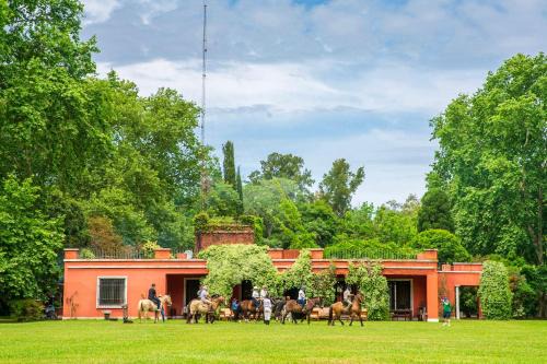 San Miguel del Monte Cabina | Estancia La Bandada