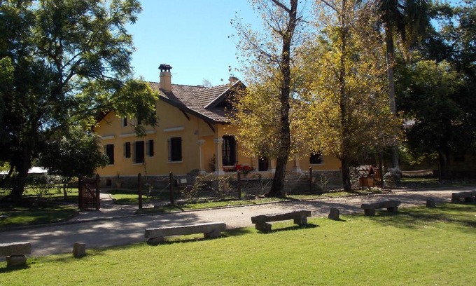 Flores Casa | Estancia Turística La Estiria
