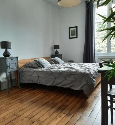 Auxerre Apartamento | Et au pied coule une rivière, situation et vue idéales