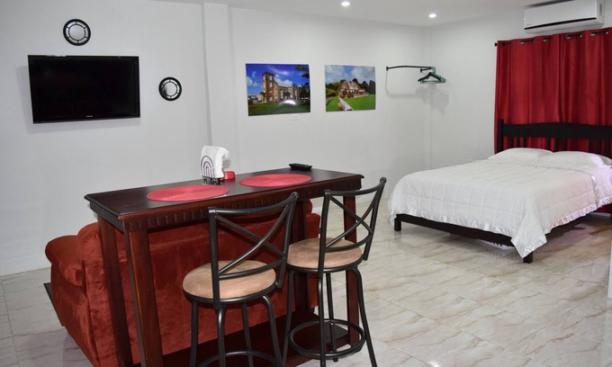 Belama Phase 3 Apartamento | Ethan's Studio Hideaway